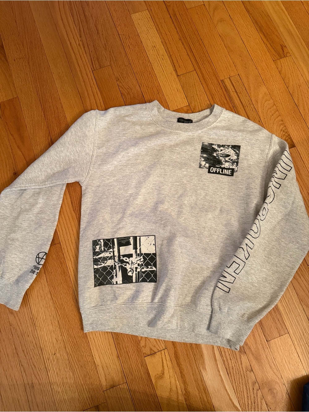 Topshop Light Gray Crewneck Sweatshirt with Black Graphics